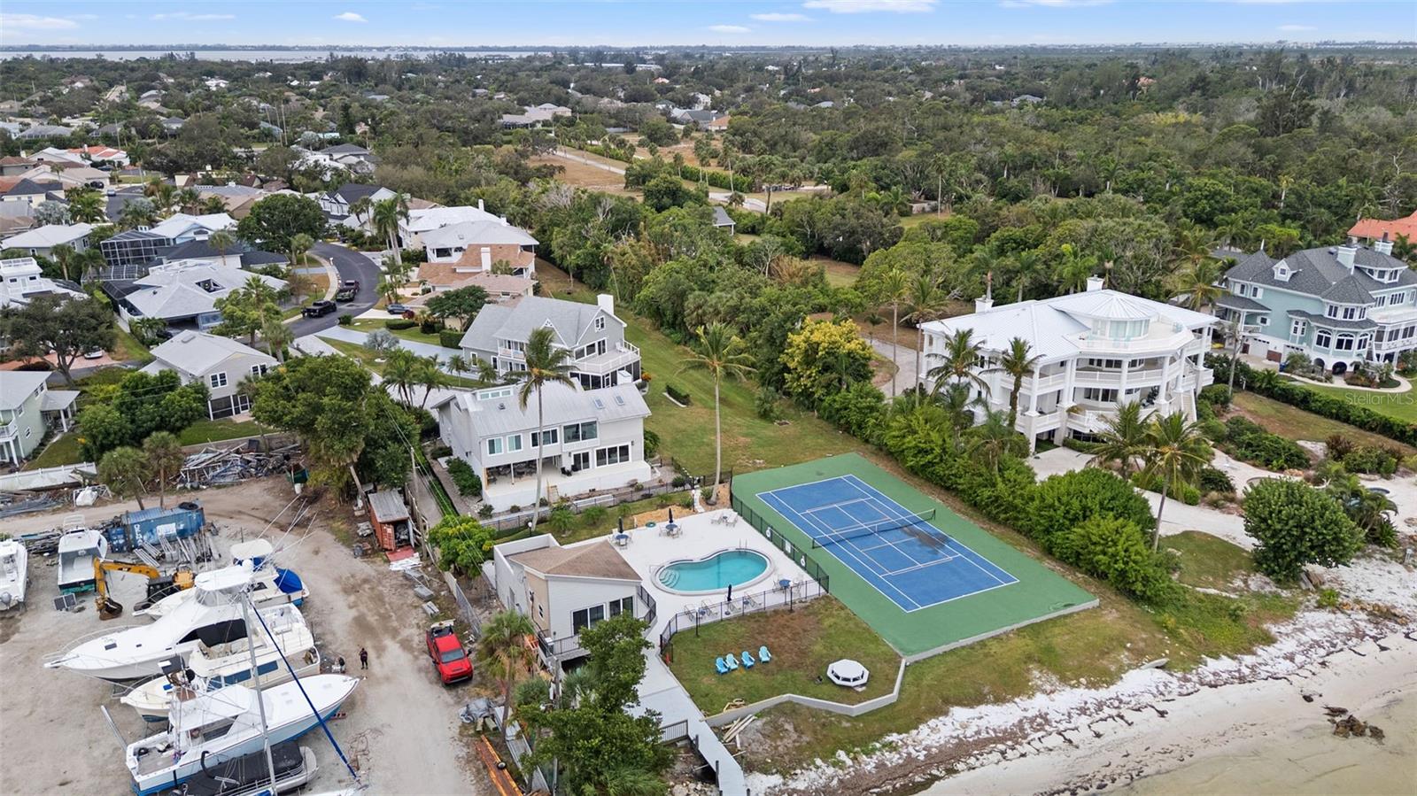 RIVER HARBOR WEST - Residential