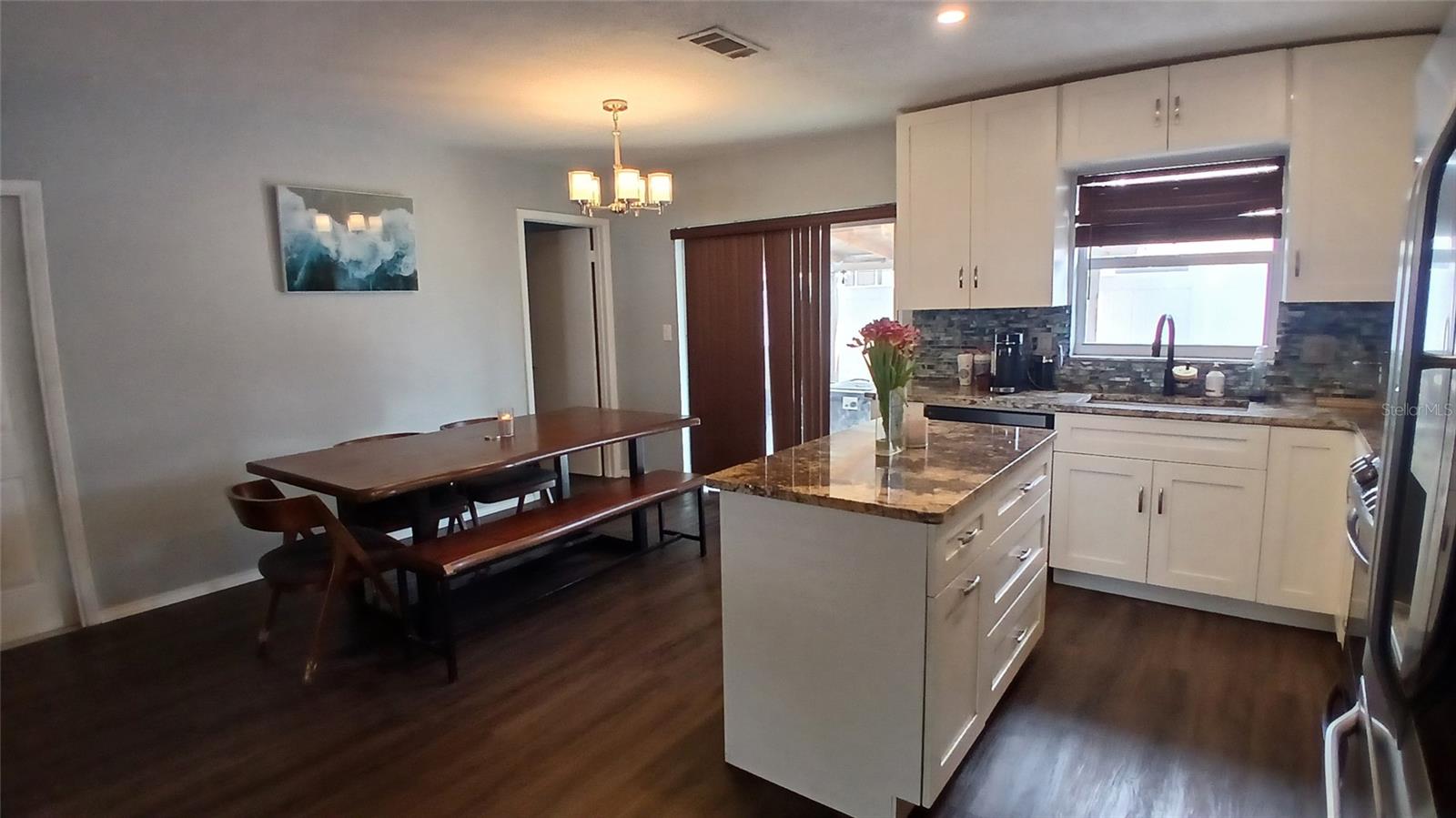 2209 JACARANDA COURT