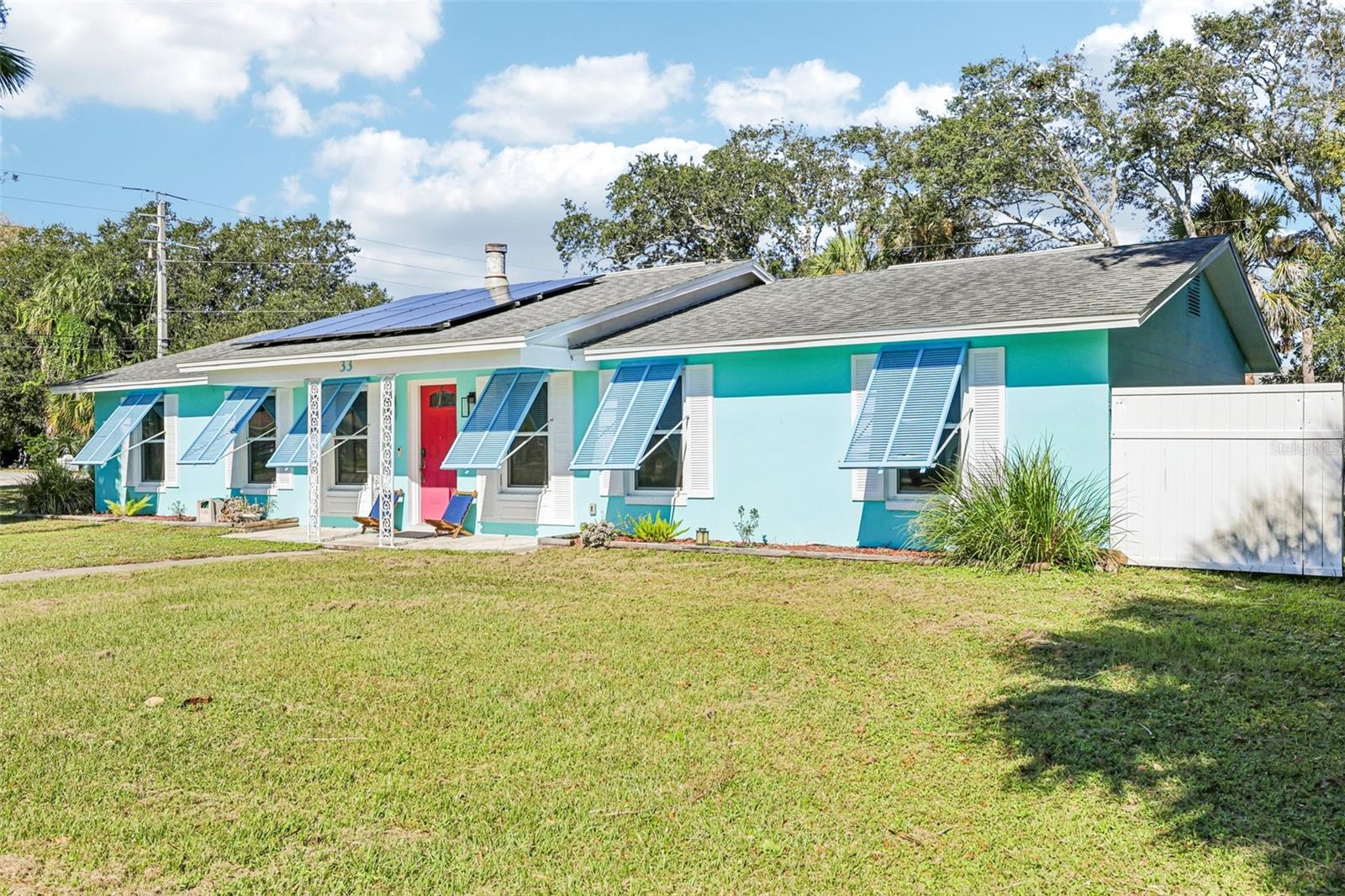33 DRESDEN CIRCLE