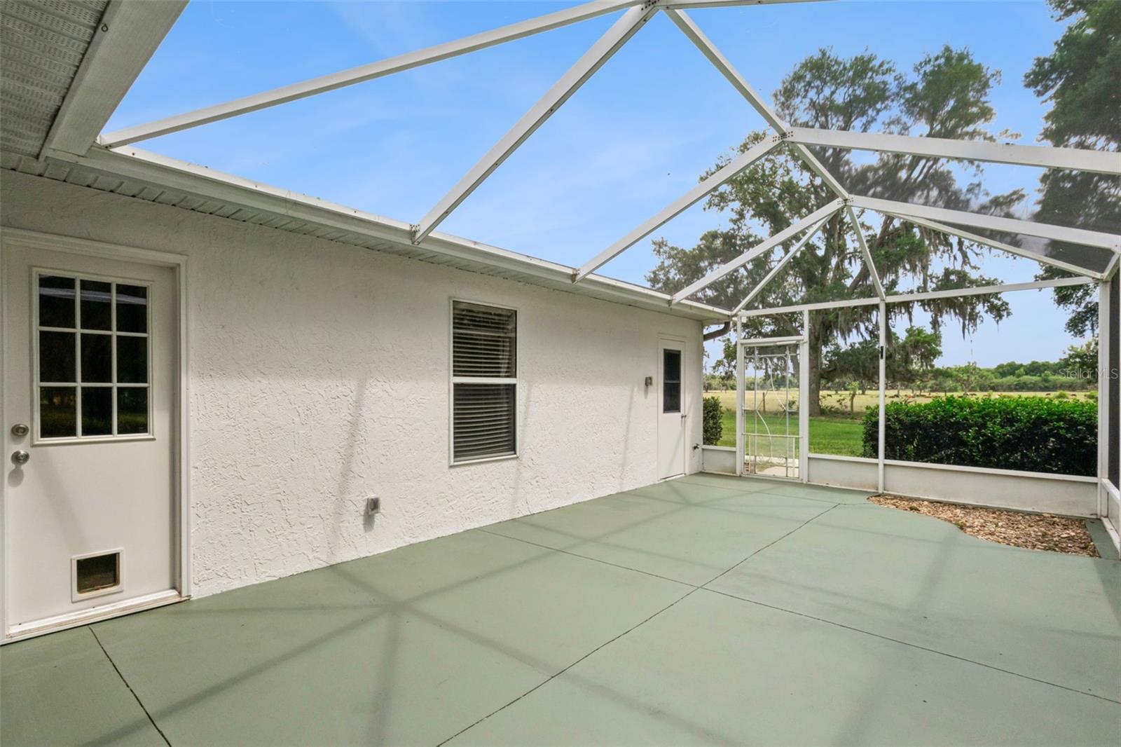 LEESBURG ROYAL OAK ESTATES - Residential
