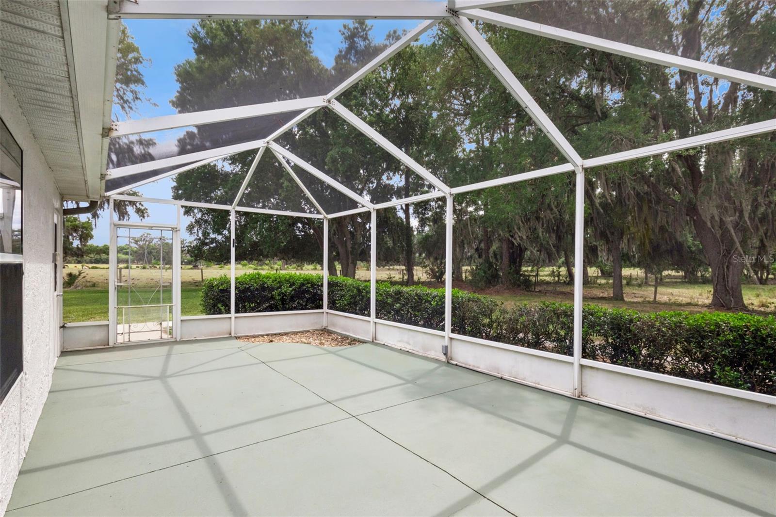 LEESBURG ROYAL OAK ESTATES - Residential