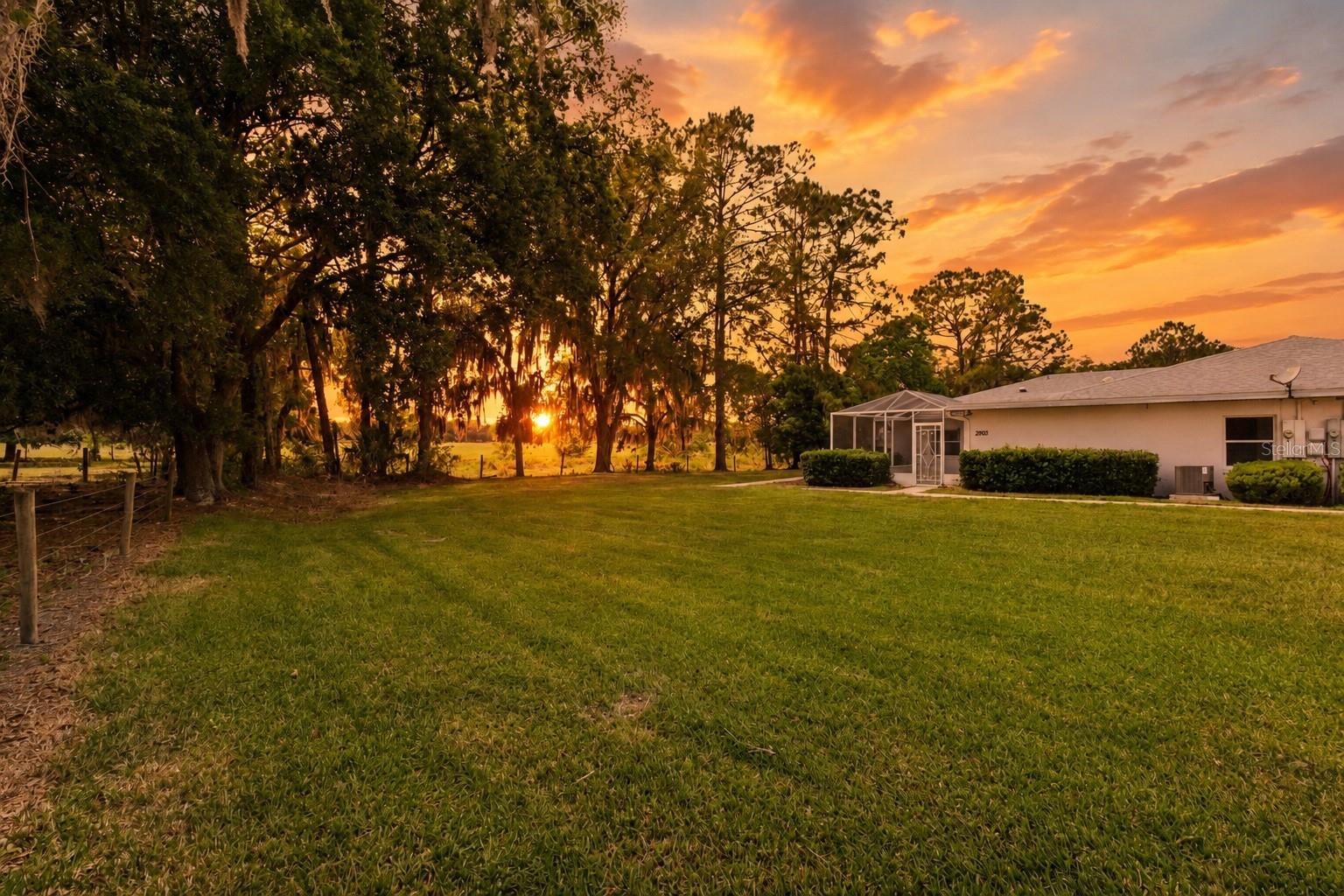 LEESBURG ROYAL OAK ESTATES - Residential