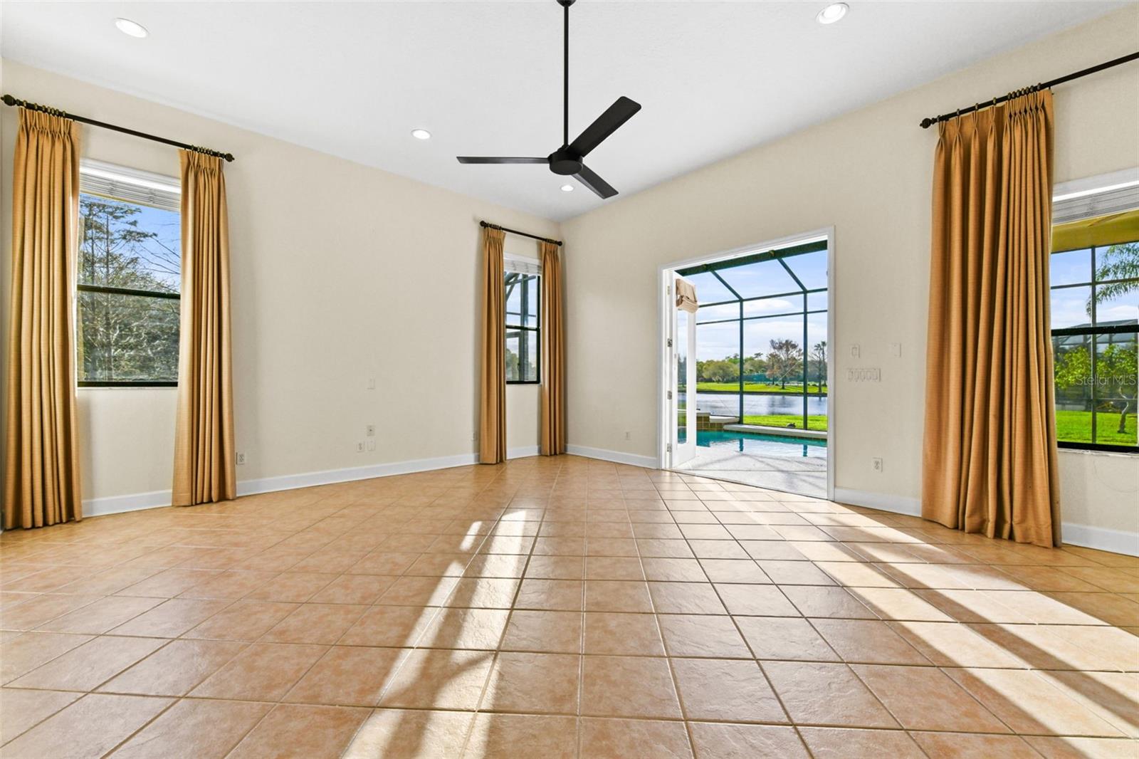 LIVE OAK RESERVE UNIT TWO - Residential