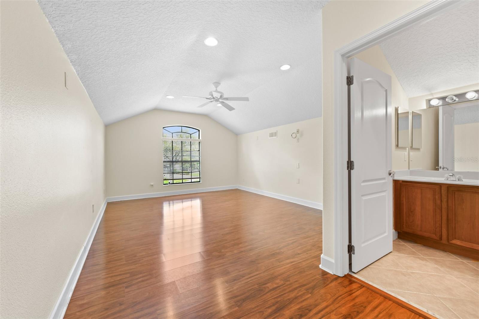 LIVE OAK RESERVE UNIT TWO - Residential