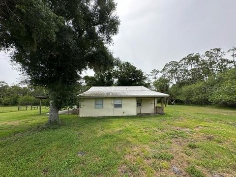 Single Family Residence in OKEECHOBEE FL 6976 151ST TERRACE 2.jpg