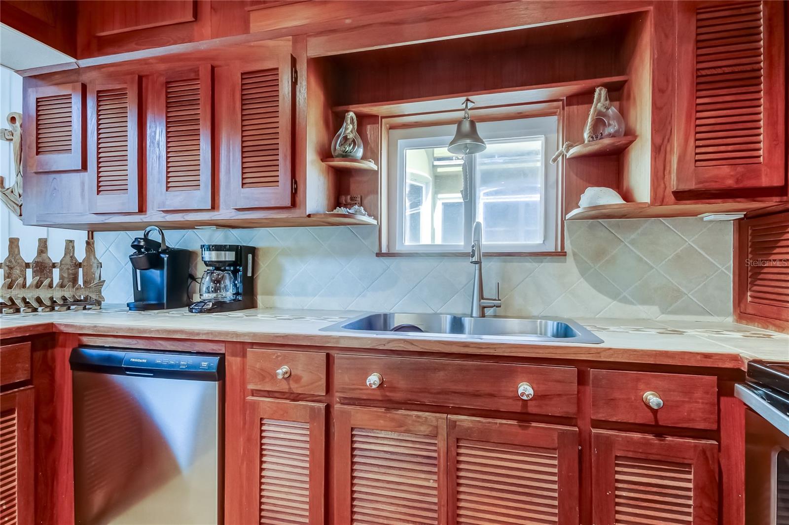 SUNPLACE CONDO - Residential