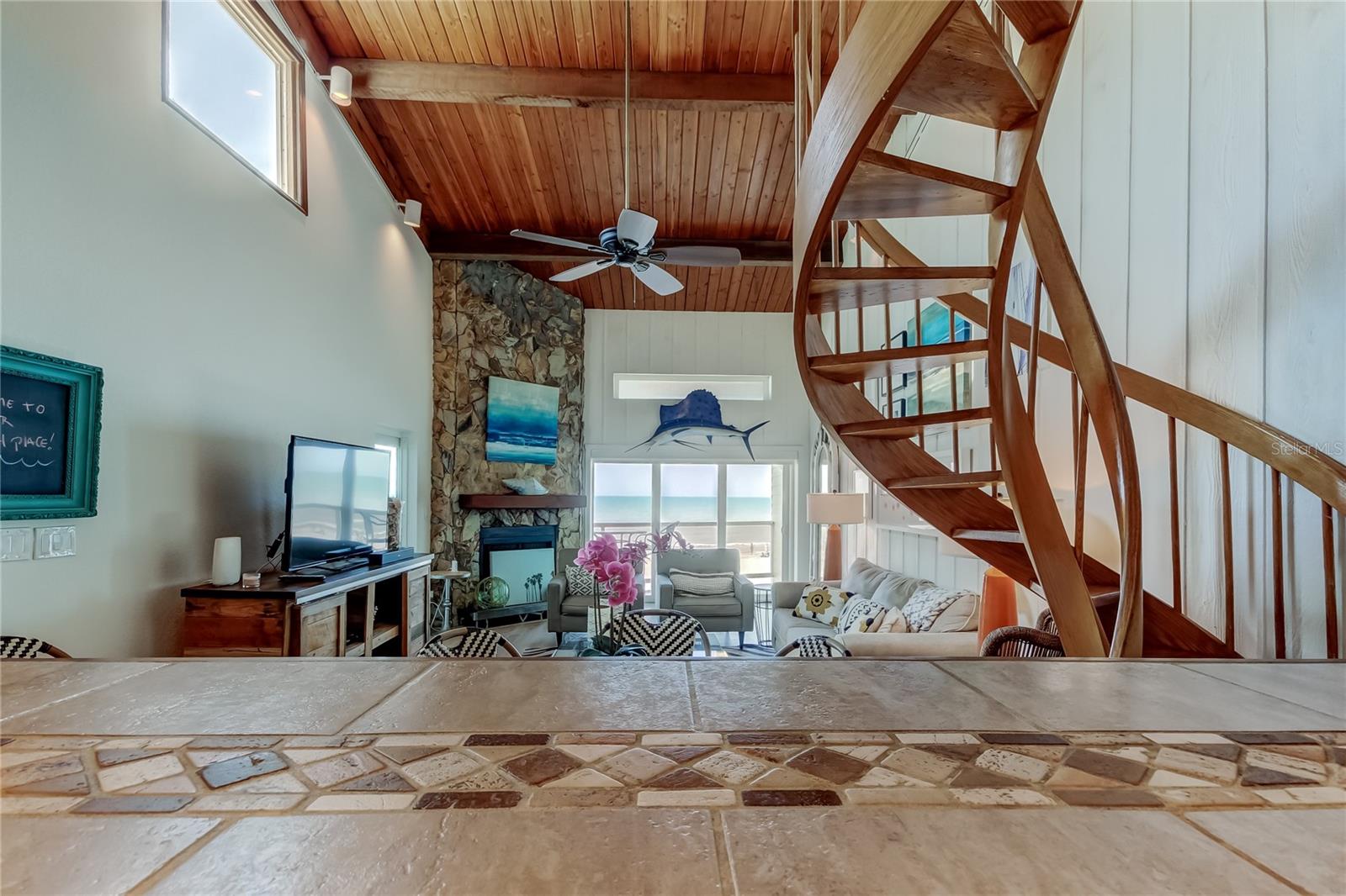 SUNPLACE CONDO - Residential