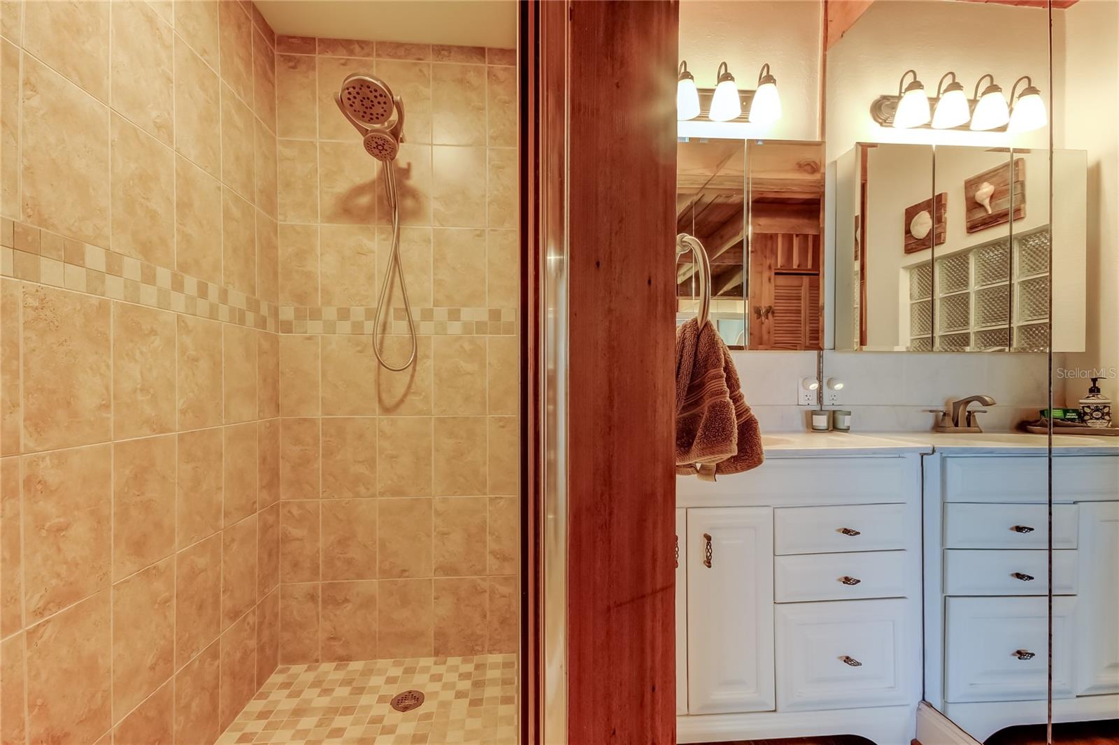 SUNPLACE CONDO - Residential