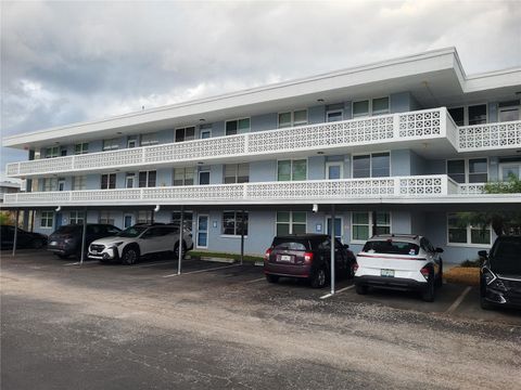 4895 BAY STREET NE 212 ST PETERSBURG FL 33703