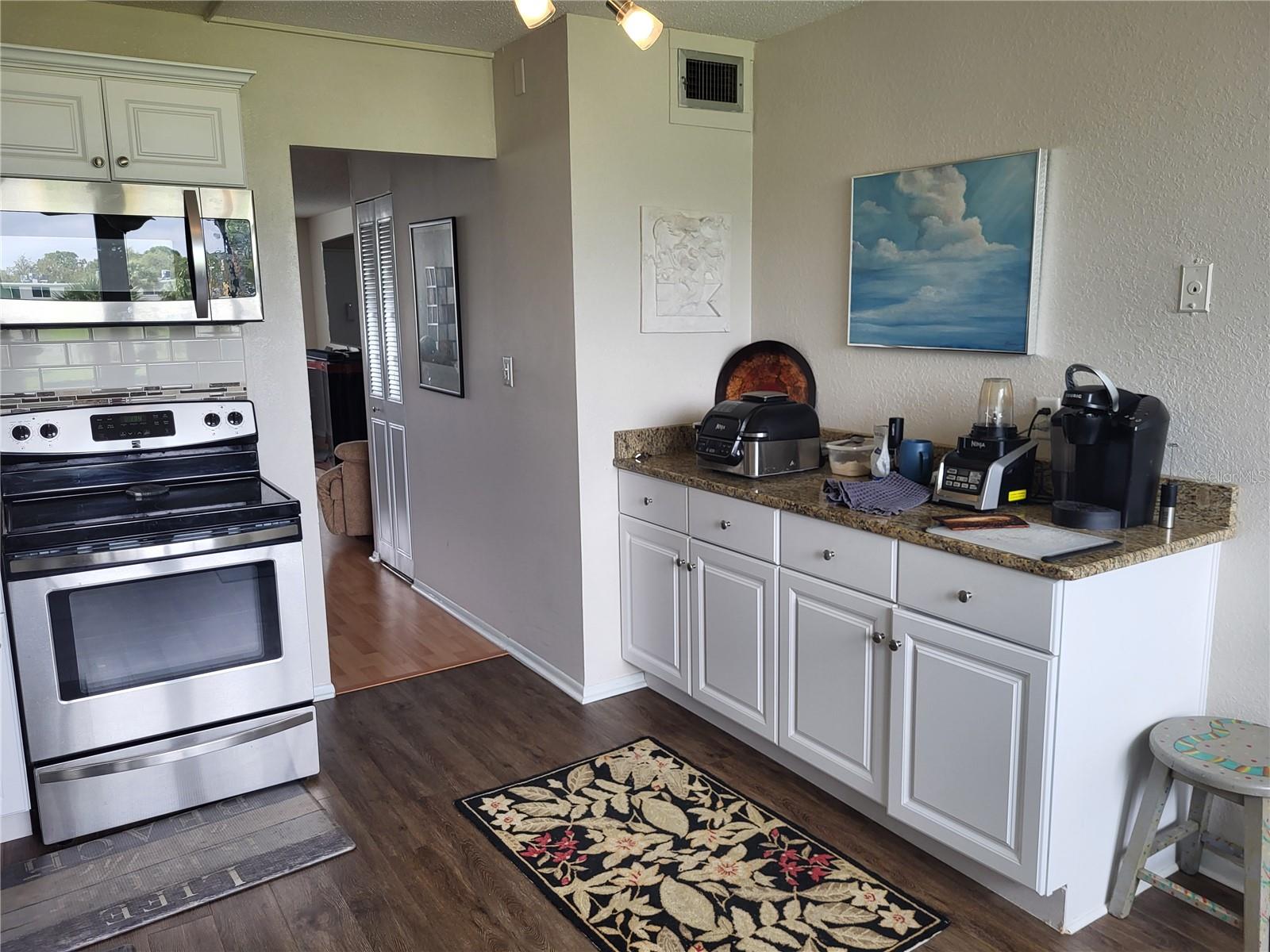 WINSTON PARK NORTHEAST - Residential