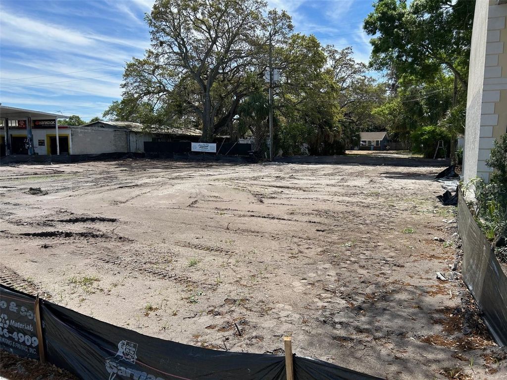 Photo of 946 Main Street, Safety Harbor, FL 34695 (MLS # T3510893)