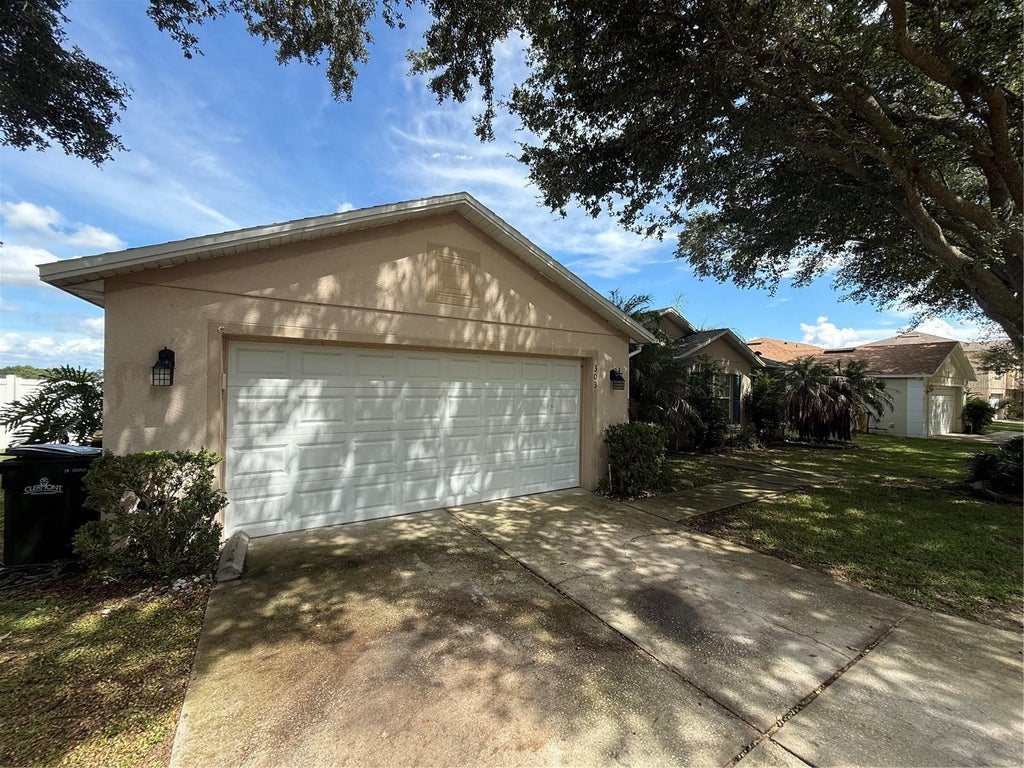 Photo of 303 Sky Valley Street, Clermont, FL 34711 (MLS # G5118457)