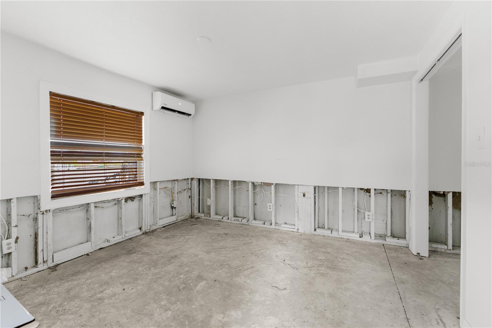 HERNANDO BEACH - Residential