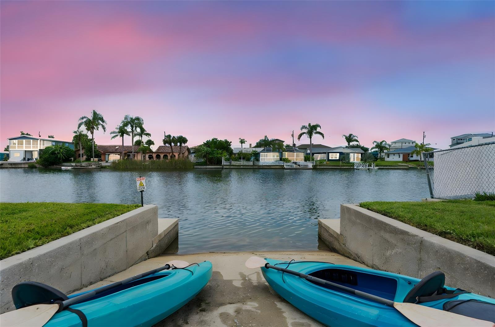 HERNANDO BEACH - Residential