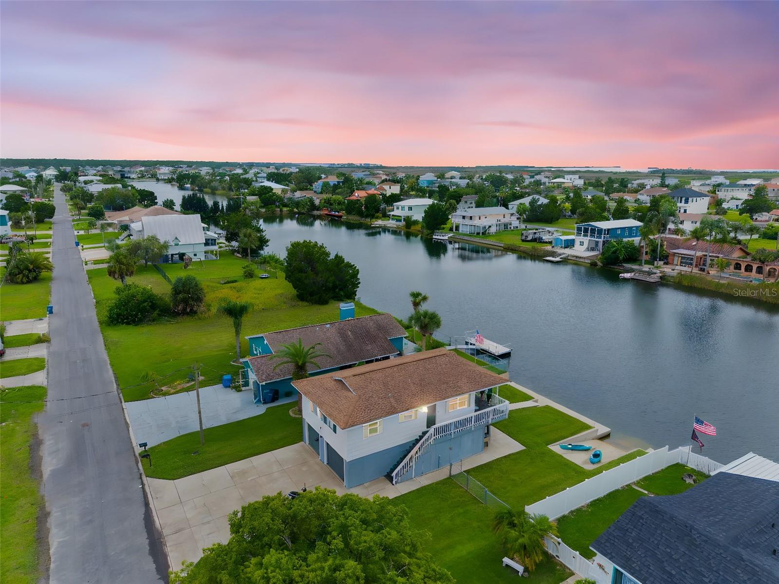 HERNANDO BEACH - Residential