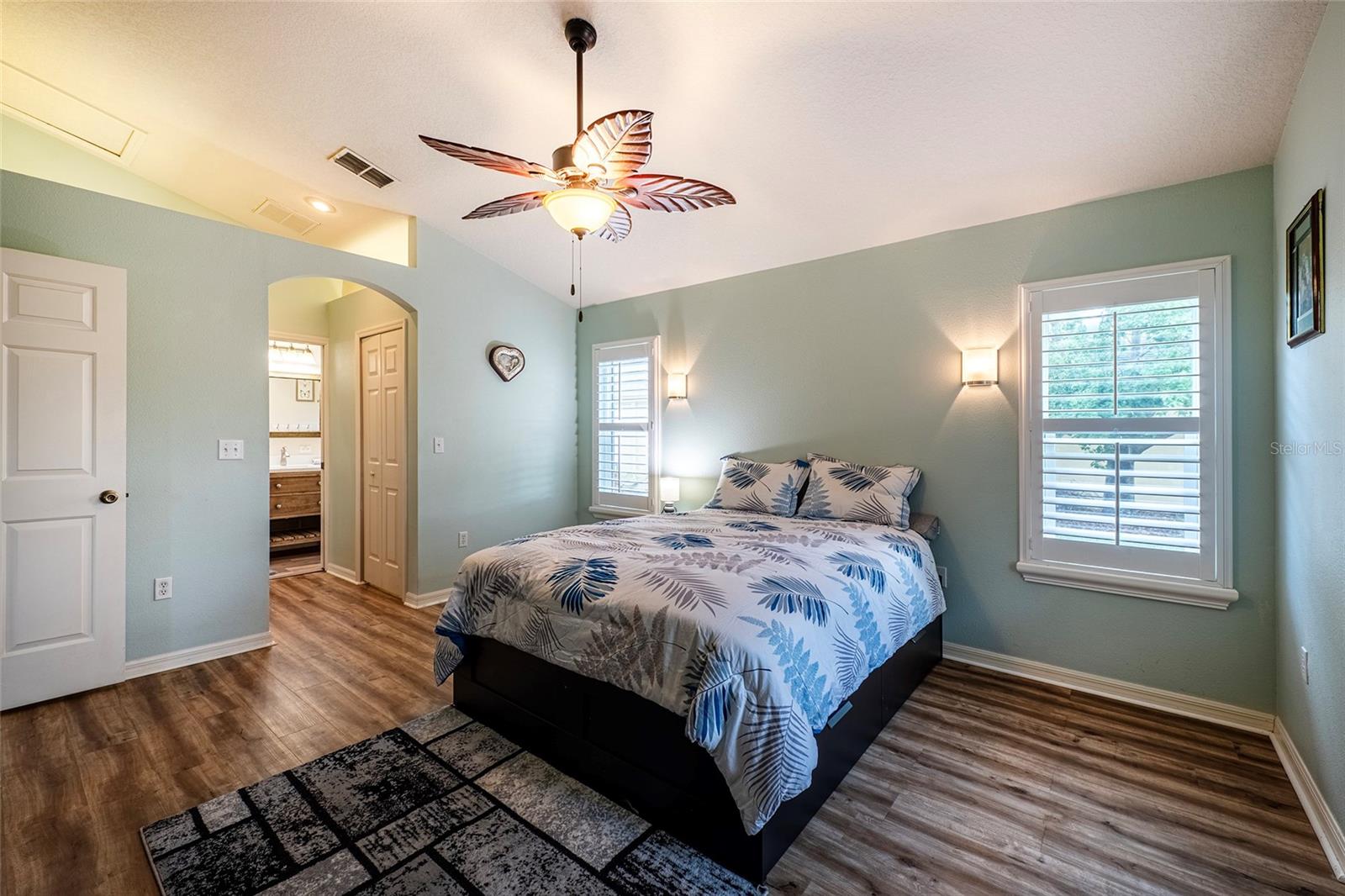 MEADOW OAKS - Residential