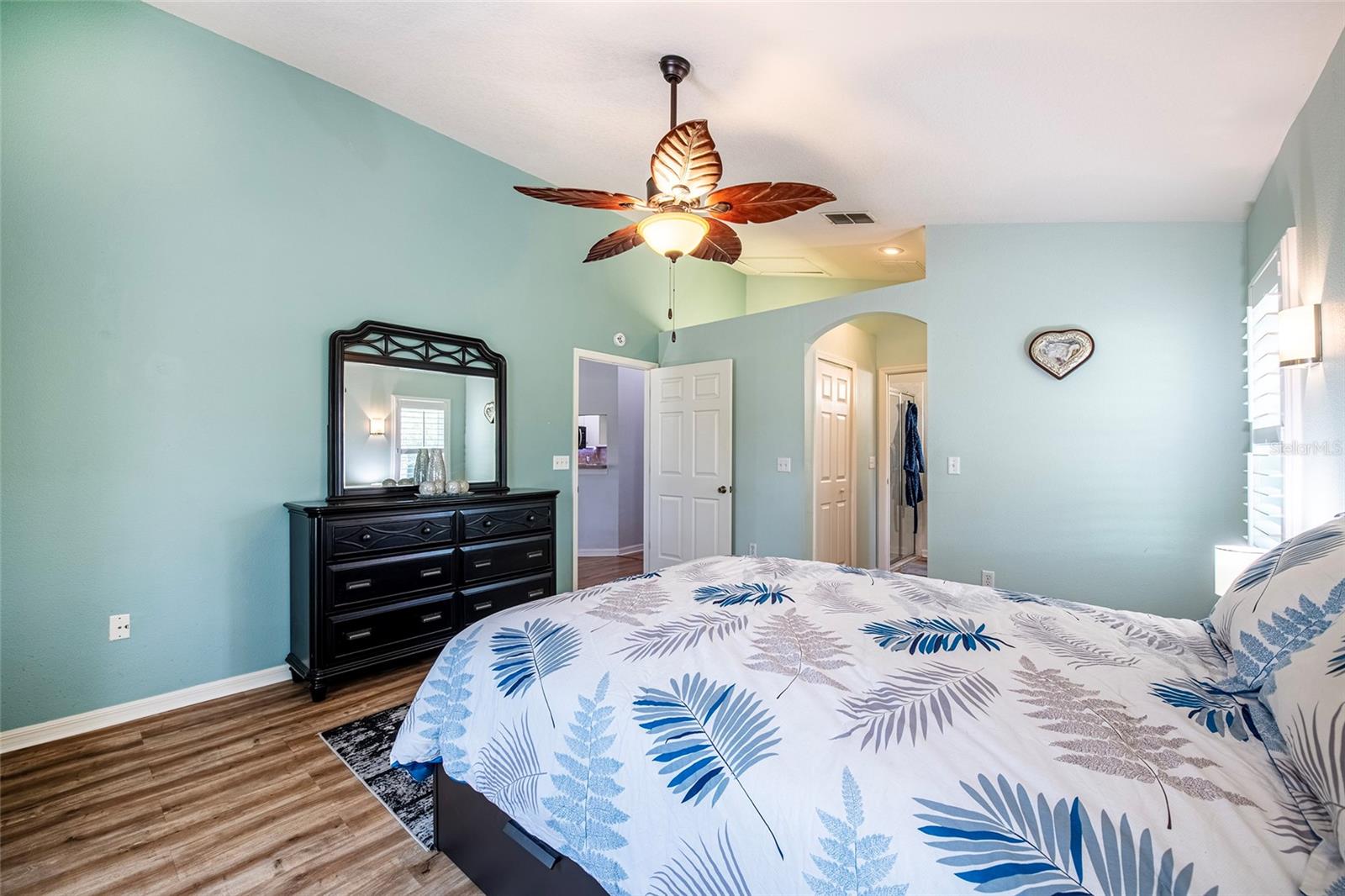 MEADOW OAKS - Residential