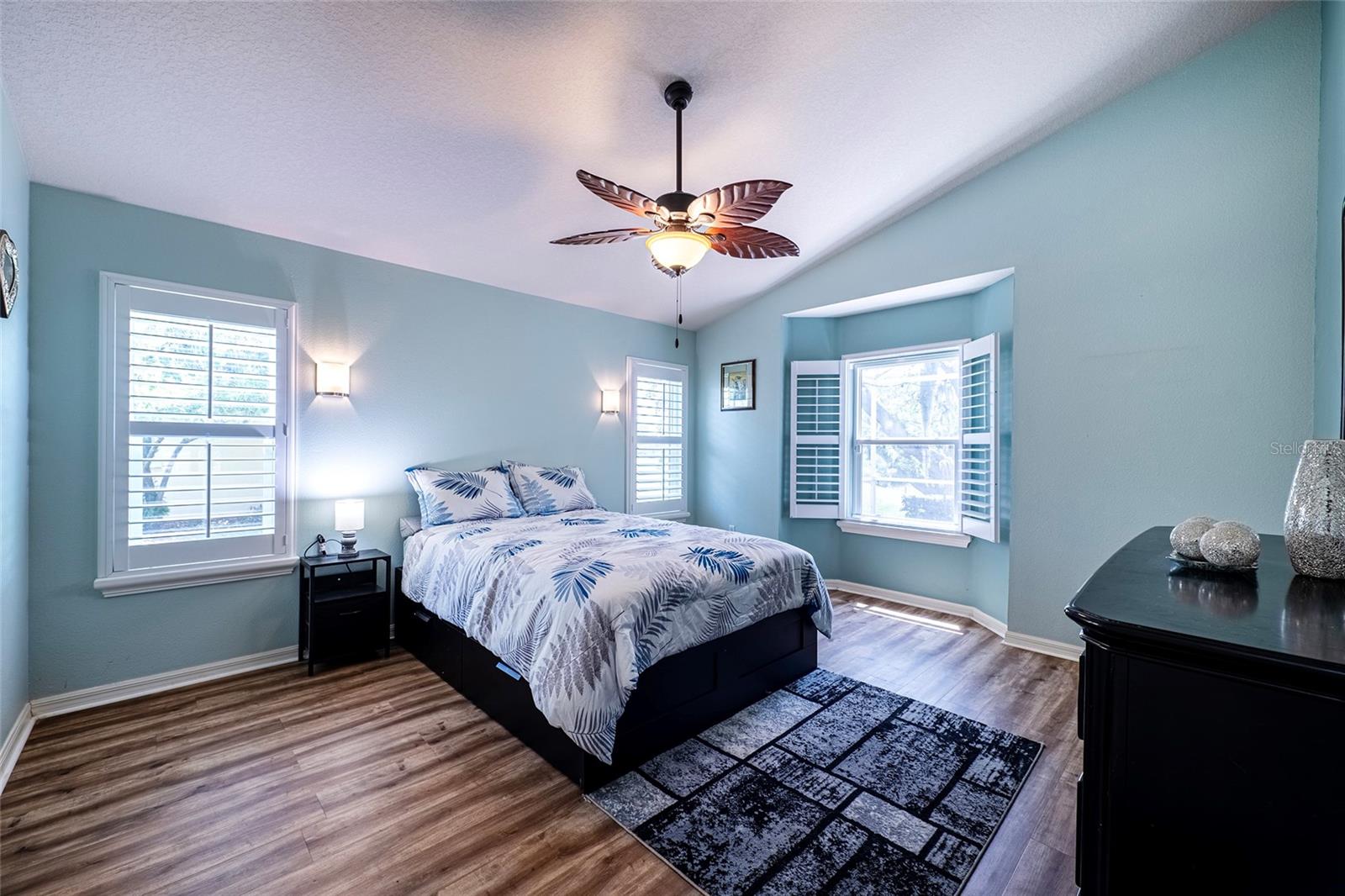 MEADOW OAKS - Residential
