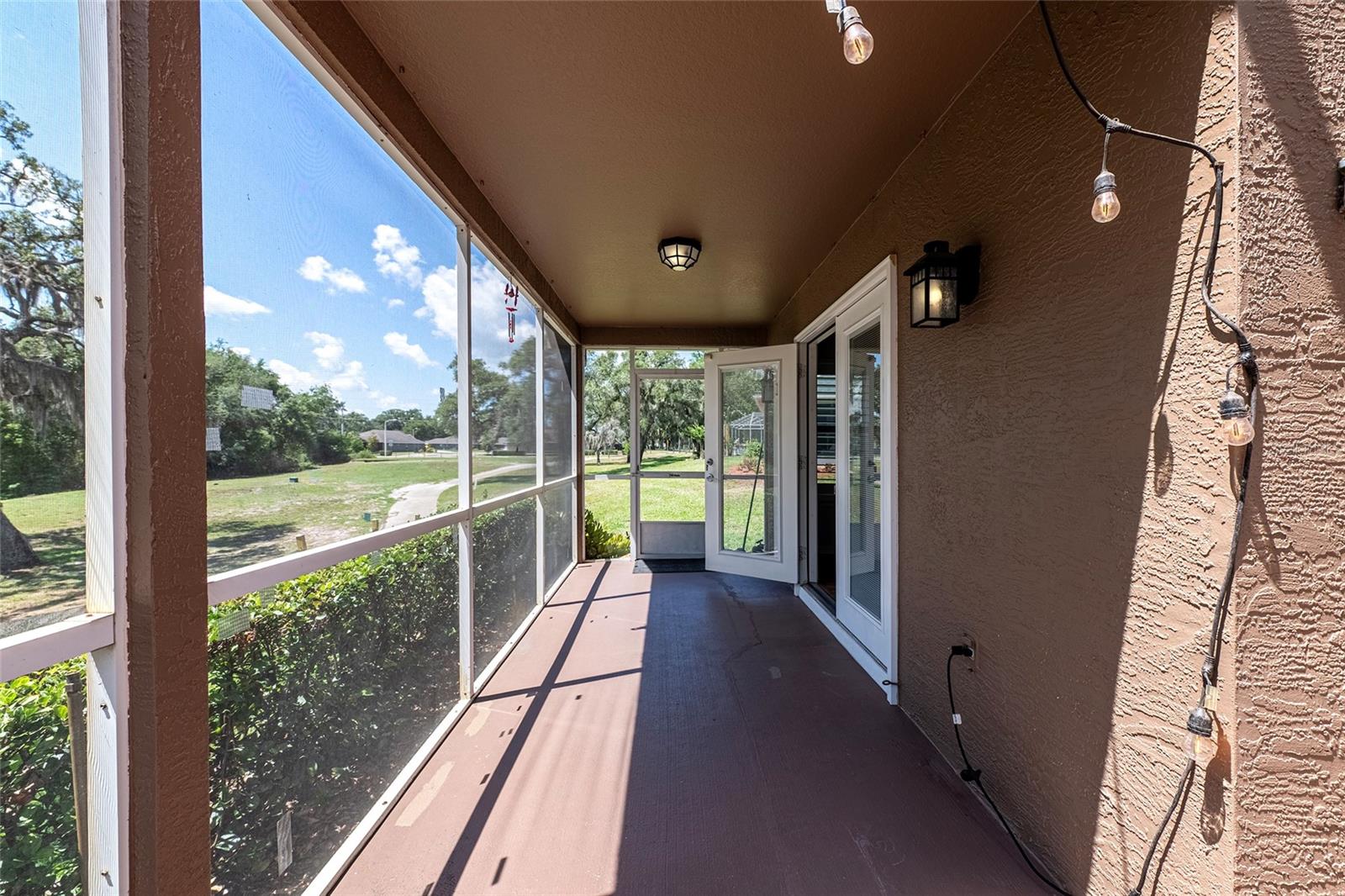 MEADOW OAKS - Residential