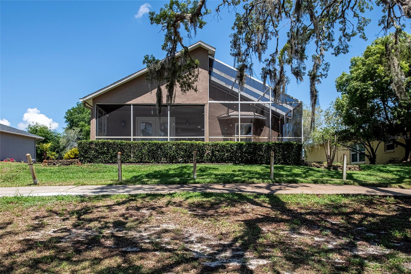 MEADOW OAKS - Residential