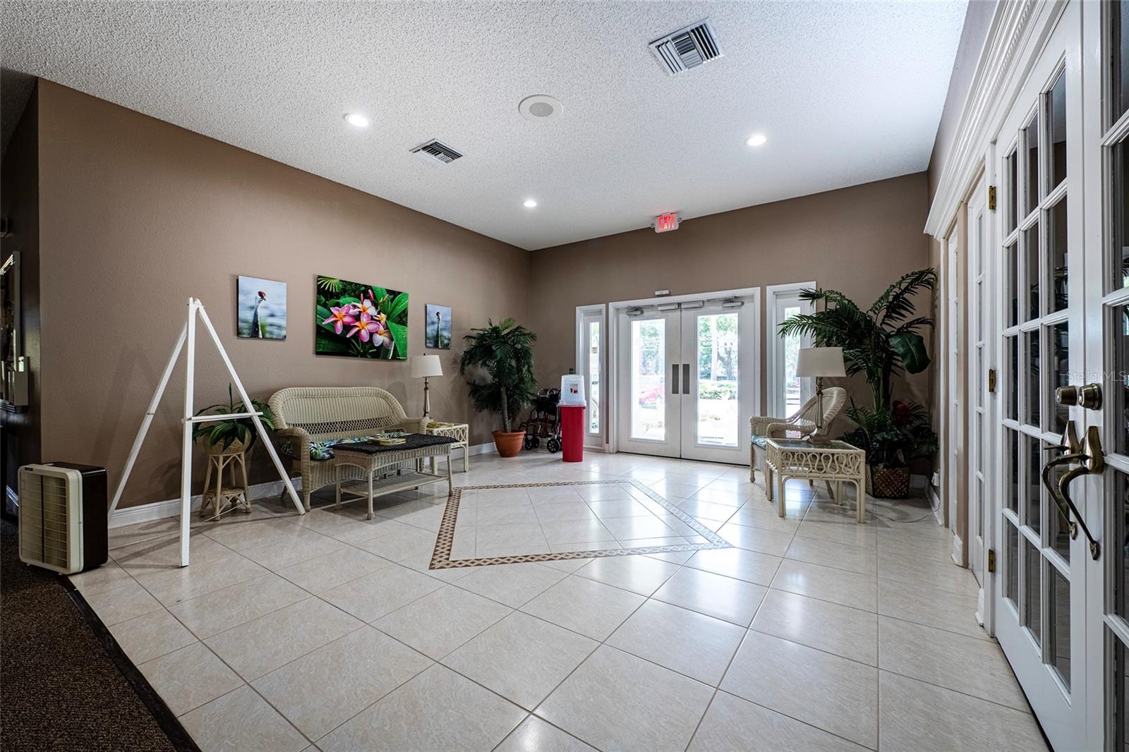 MEADOW OAKS - Residential