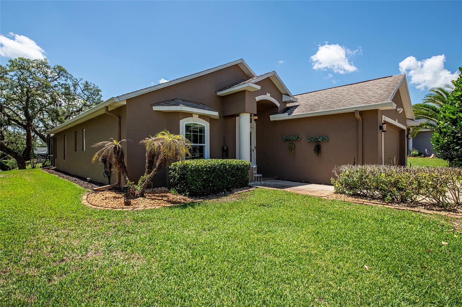 MEADOW OAKS - Residential