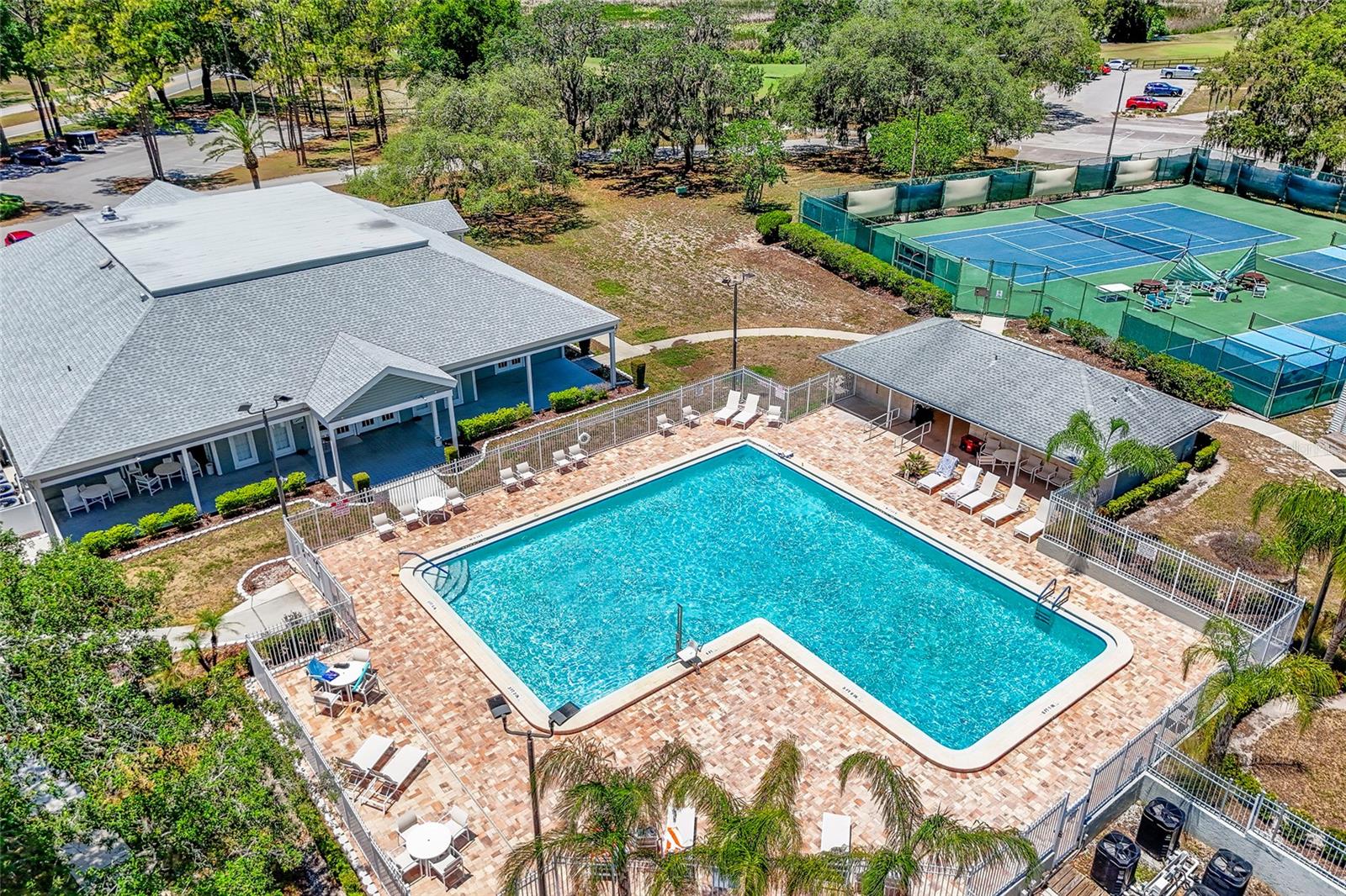 MEADOW OAKS - Residential