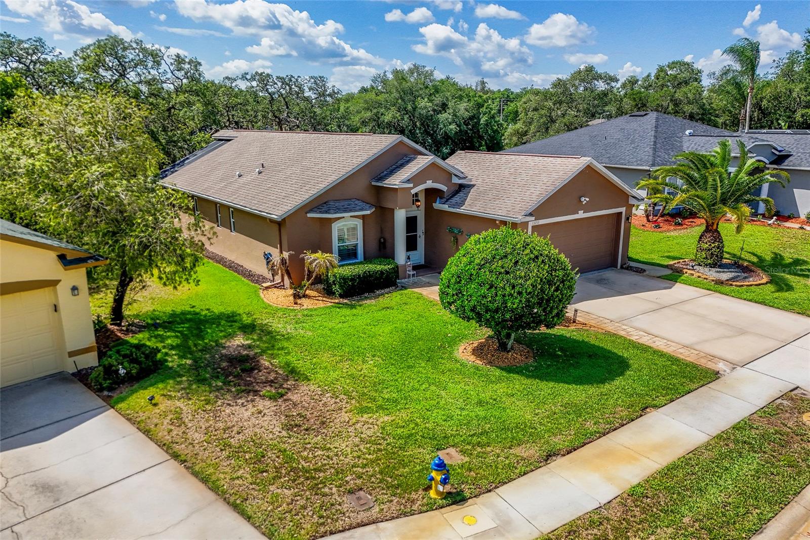 MEADOW OAKS - Residential