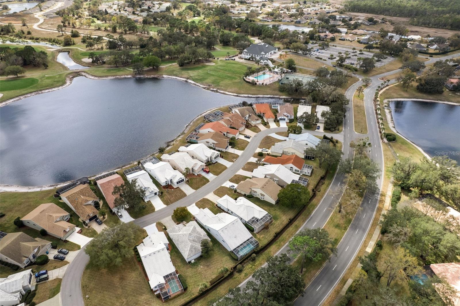 LAKESIDE VILLAGE - Residential