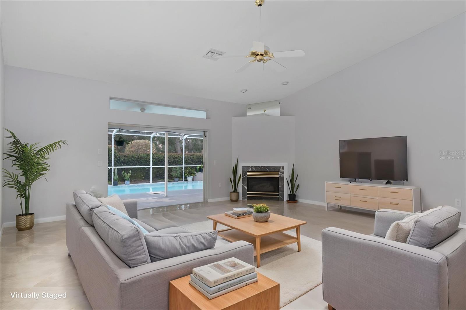 LAKESIDE VILLAGE - Residential