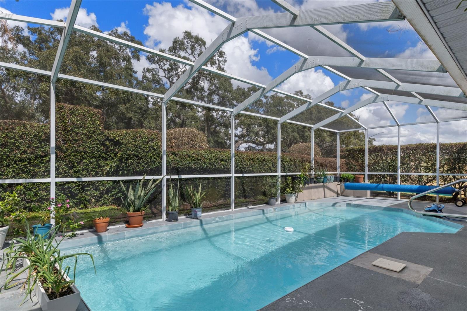 LAKESIDE VILLAGE - Residential