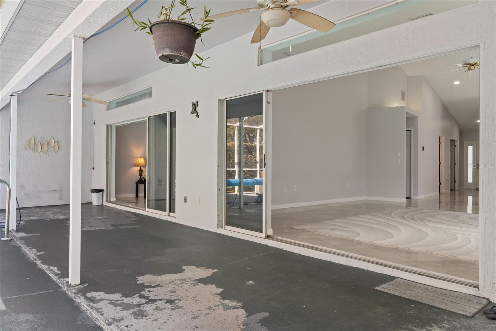 LAKESIDE VILLAGE - Residential