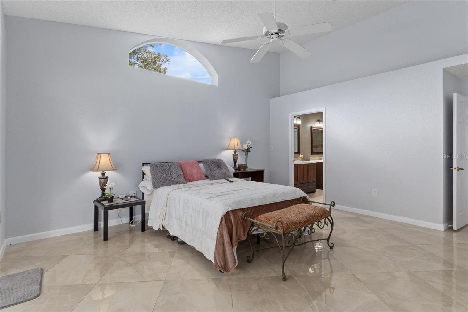 LAKESIDE VILLAGE - Residential