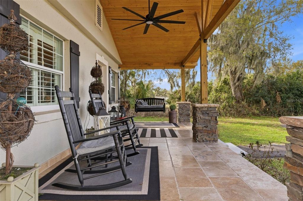 Photo of 7607 Kinard Rd, Plant City, FL 33565 (MLS # TB8483339)