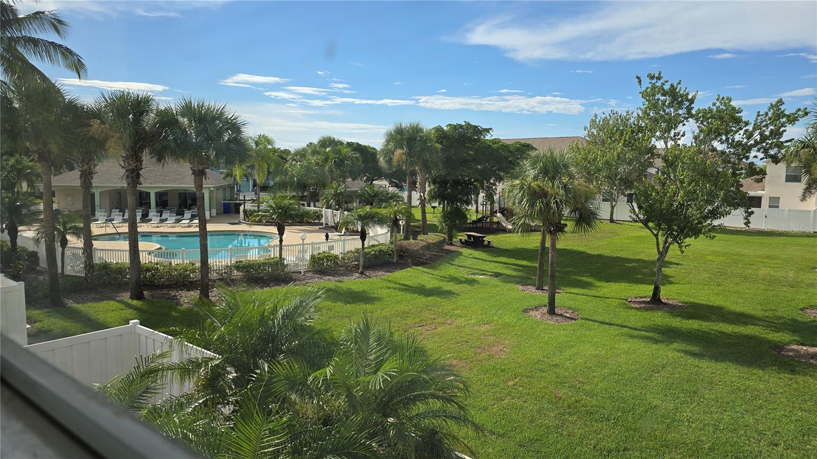 FOREST LAKE TWNHMS PH I - Residential Lease