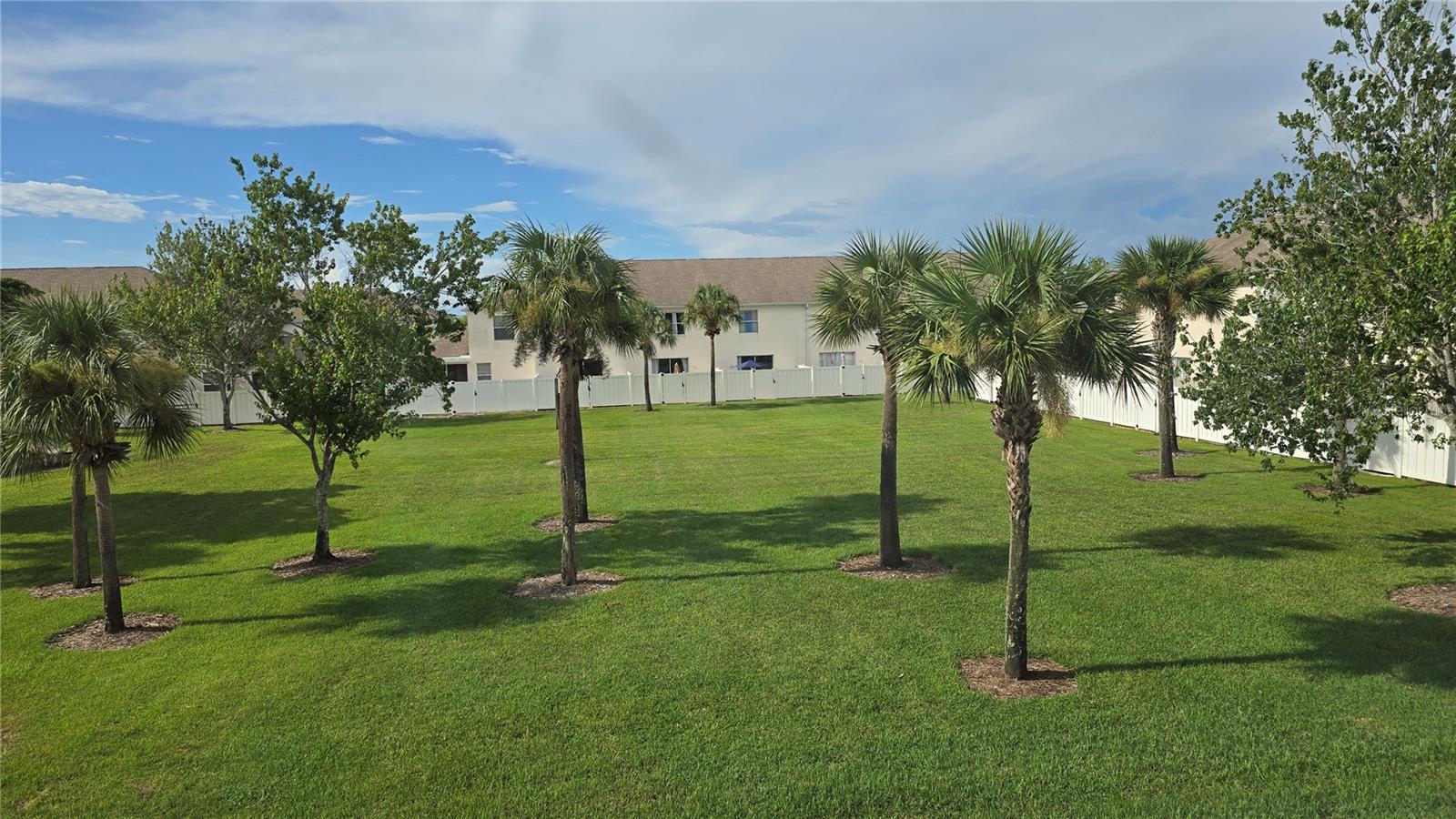 FOREST LAKE TWNHMS PH I - Residential Lease