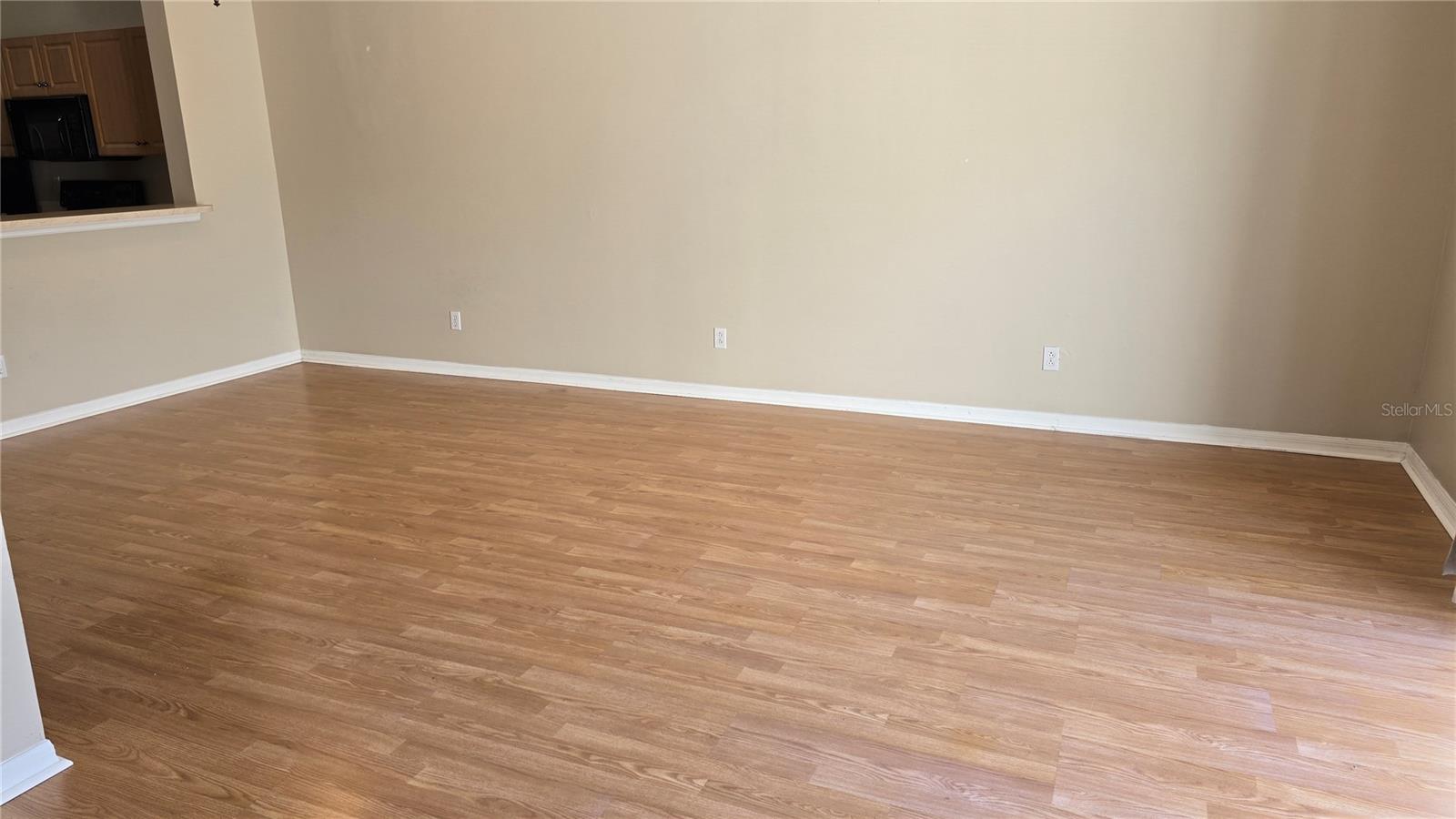 FOREST LAKE TWNHMS PH I - Residential Lease