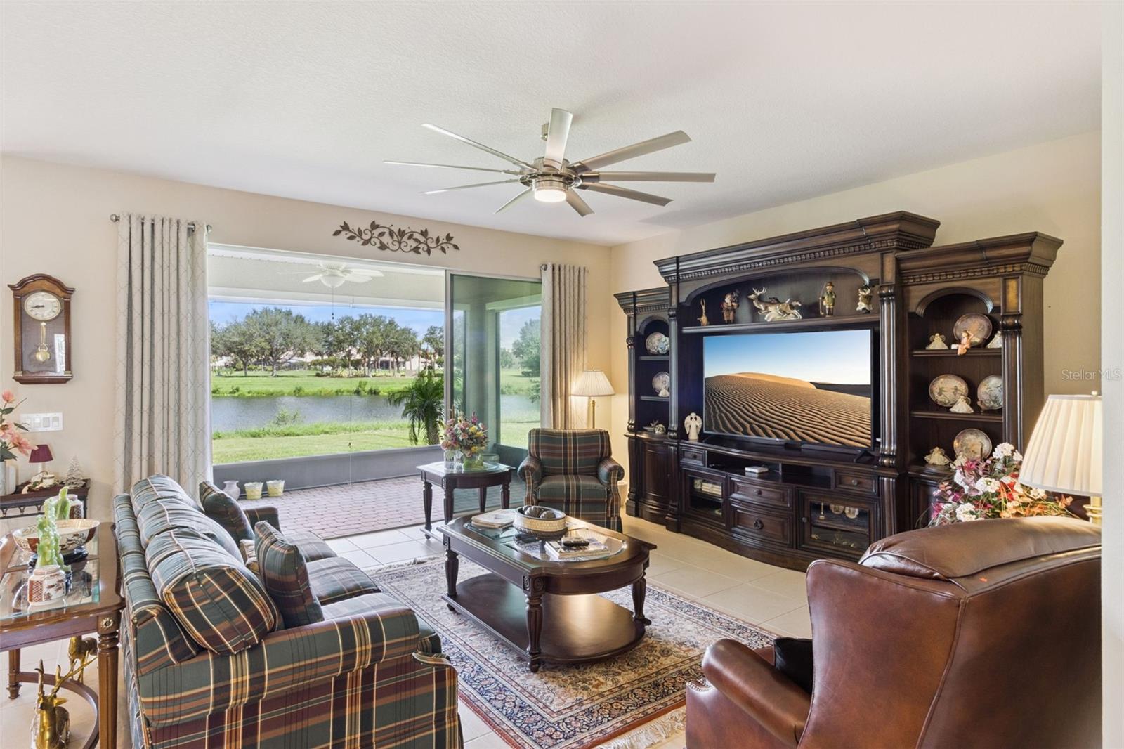 1631 KINGFISHER COURT