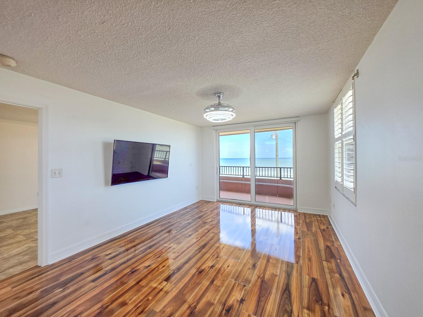 FAIRWIND SHORES CONDO - Residential