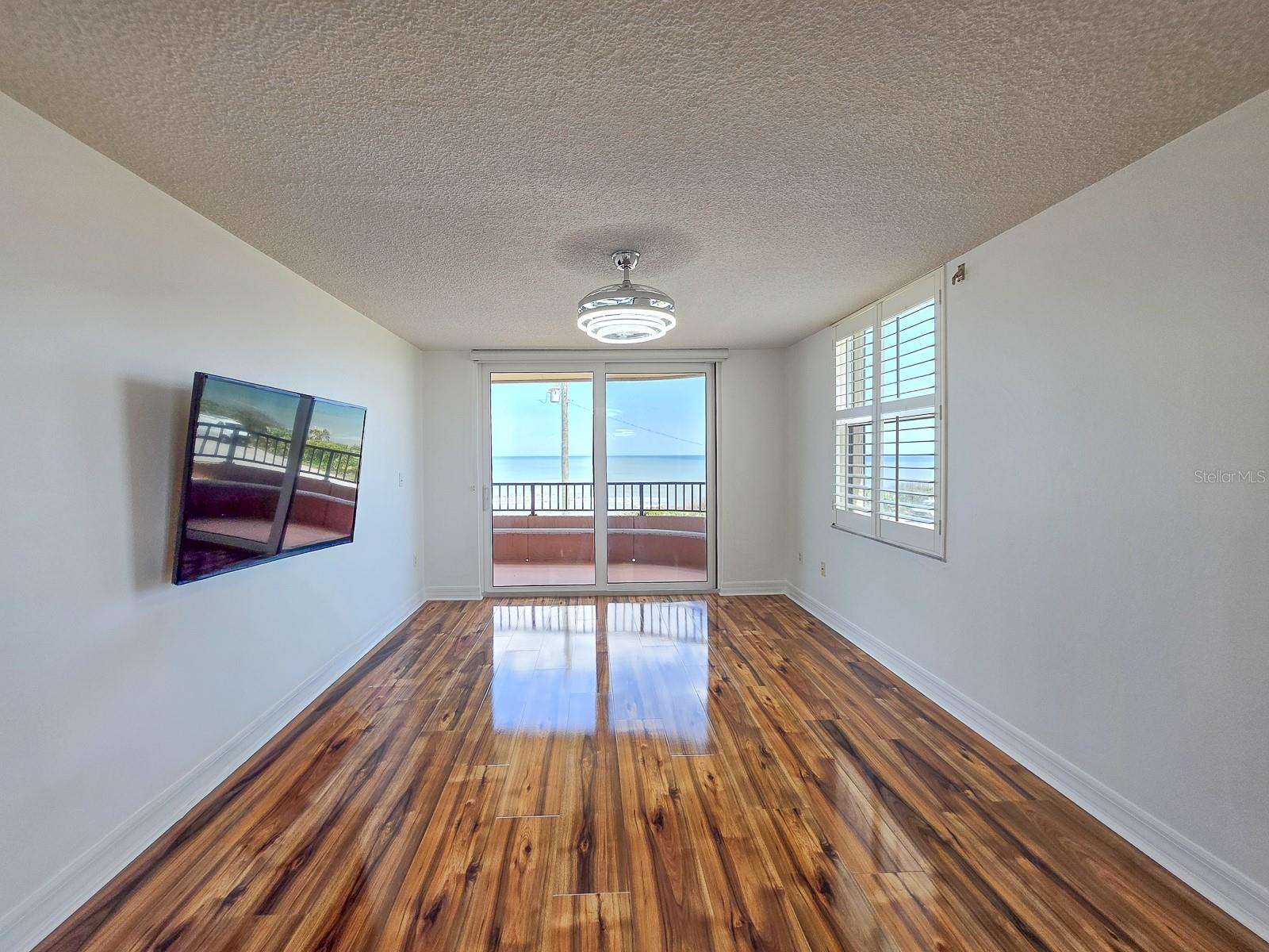 FAIRWIND SHORES CONDO - Residential