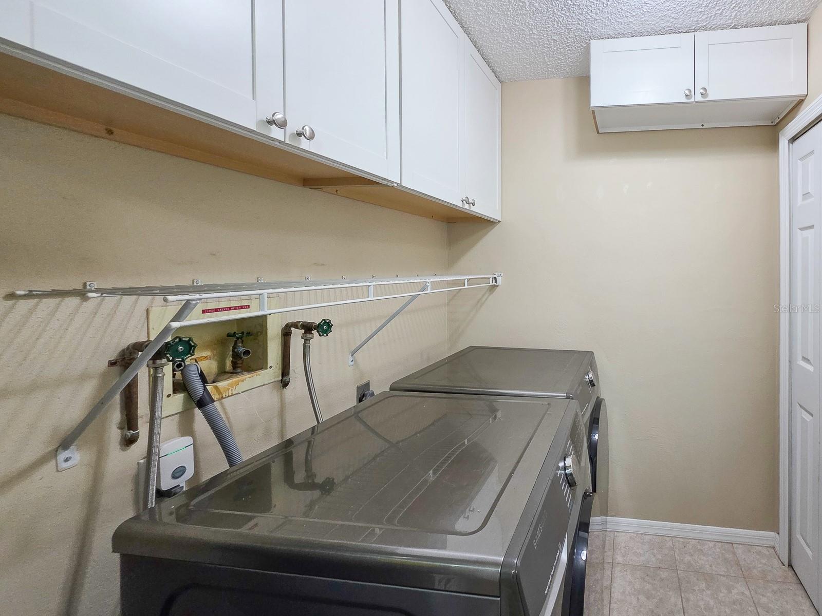 FAIRWIND SHORES CONDO - Residential