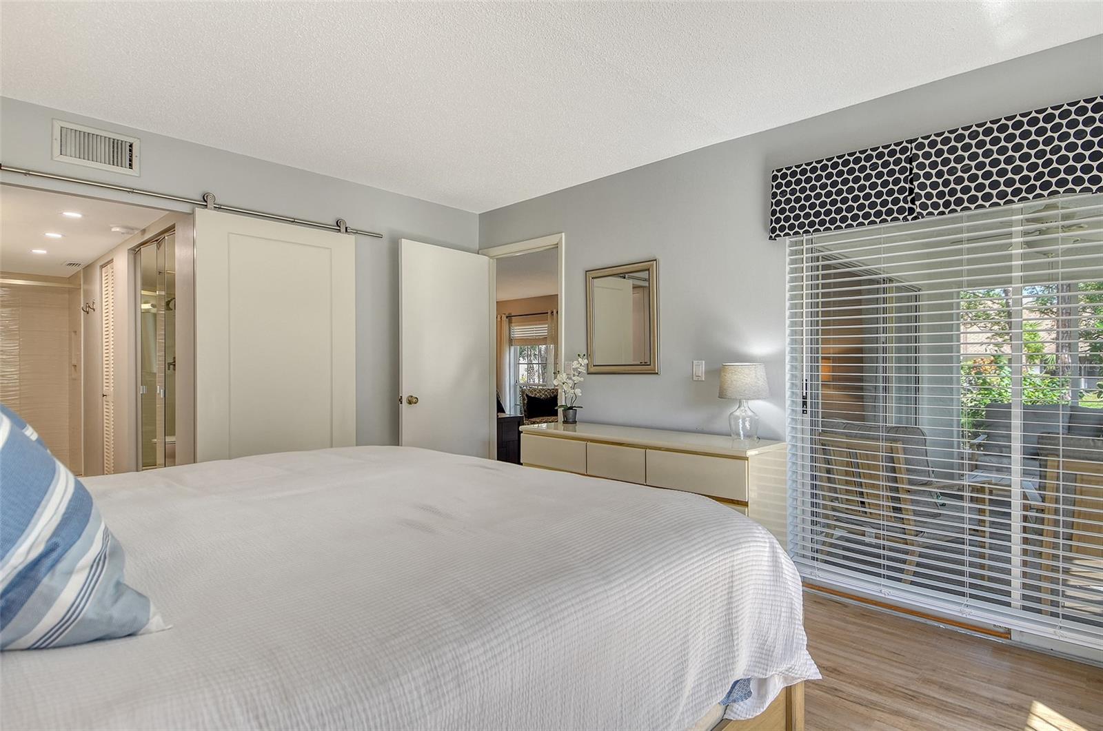 WEDGEWOOD LAKE - Residential