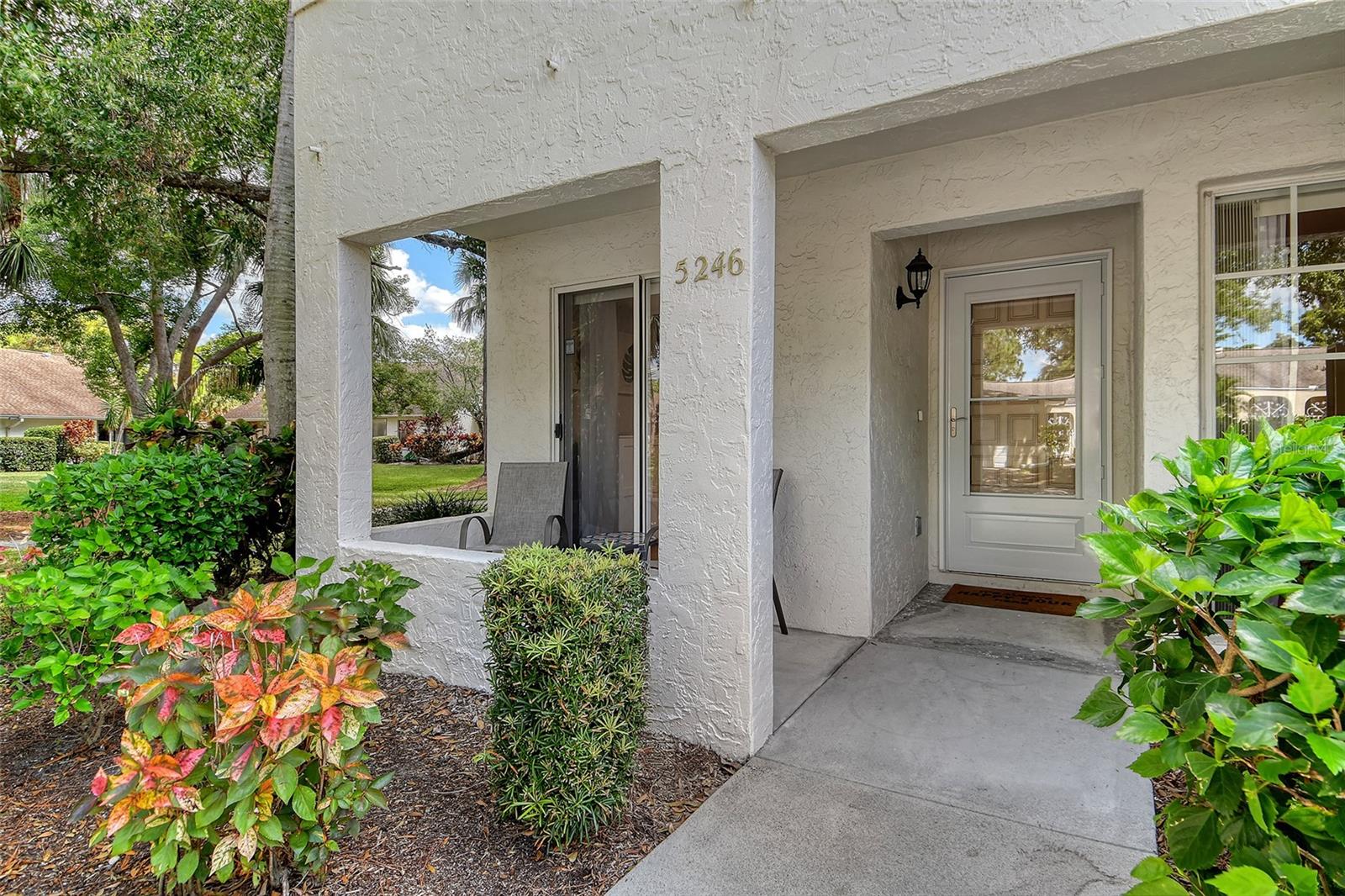 WEDGEWOOD LAKE - Residential