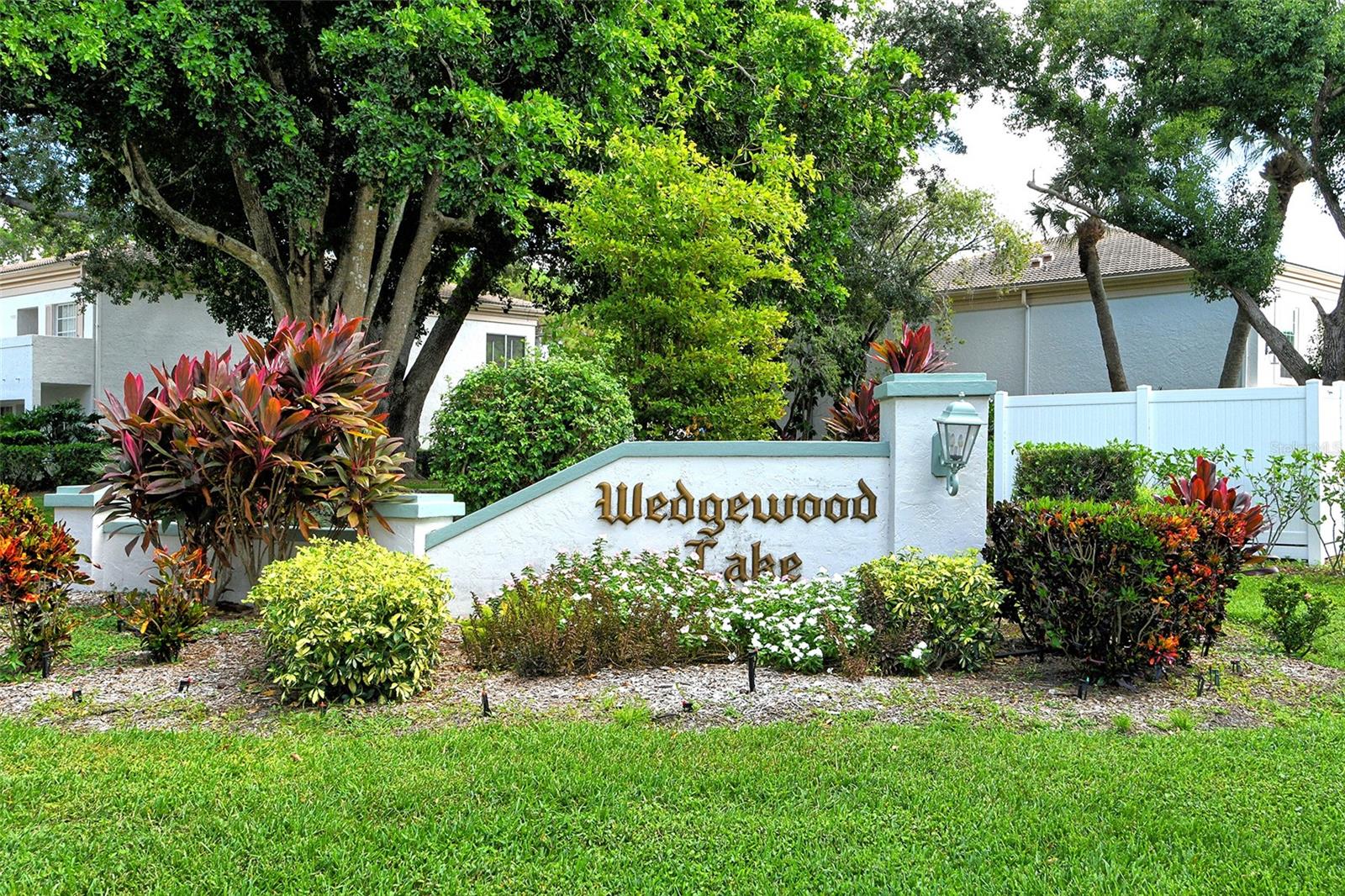 WEDGEWOOD LAKE - Residential