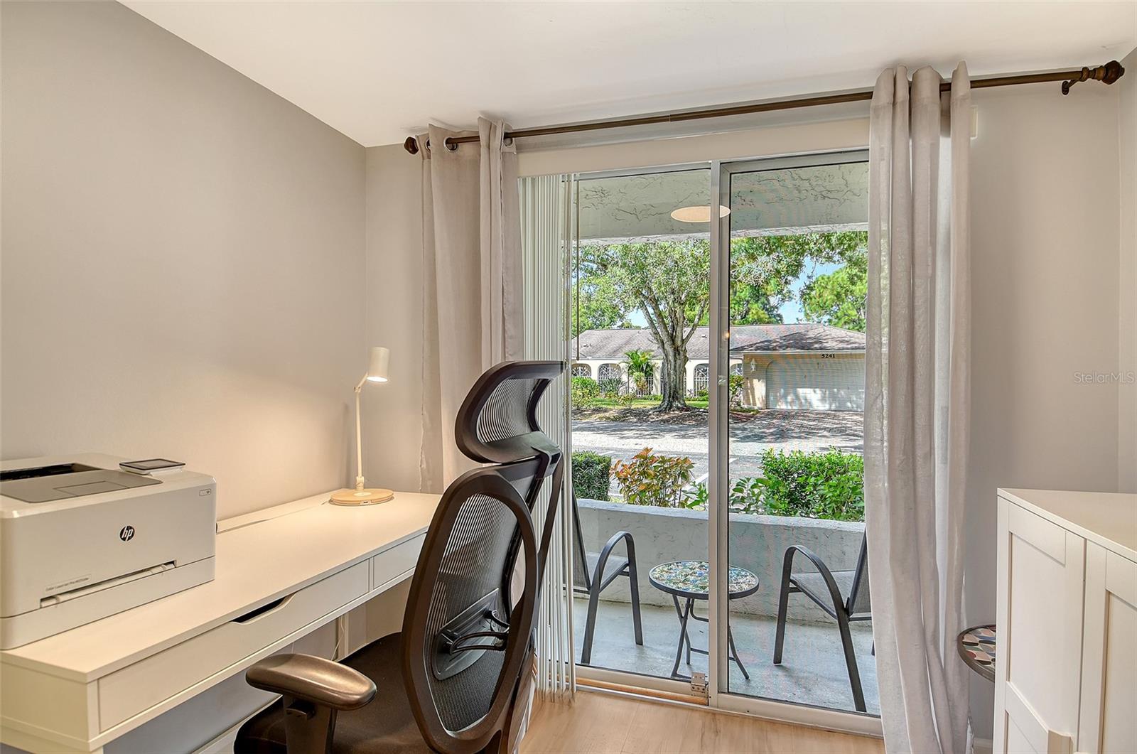 WEDGEWOOD LAKE - Residential