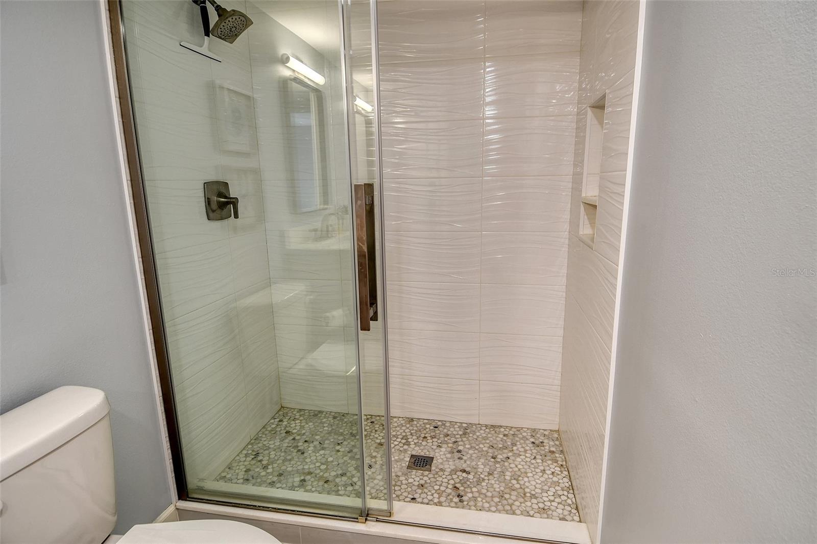 WEDGEWOOD LAKE - Residential