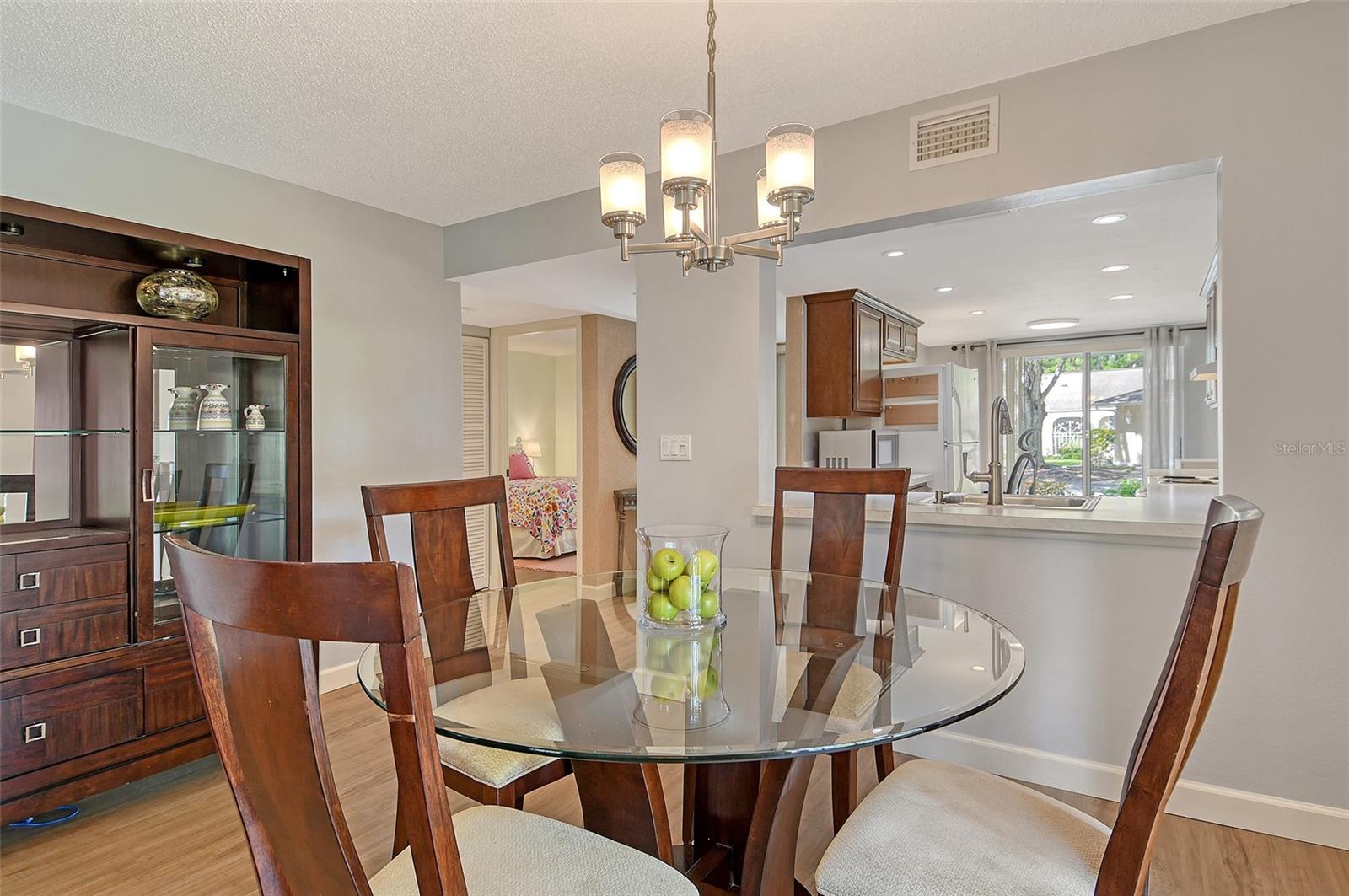 WEDGEWOOD LAKE - Residential