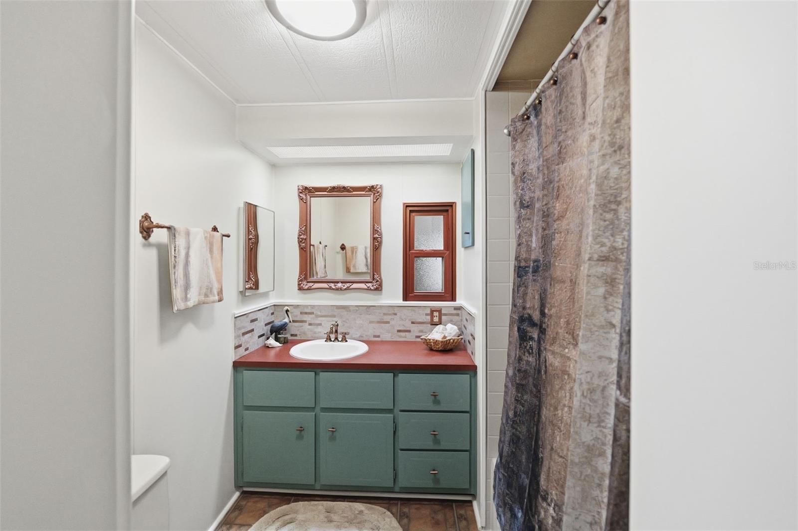 HIGH POINT UNIT 4 - Residential