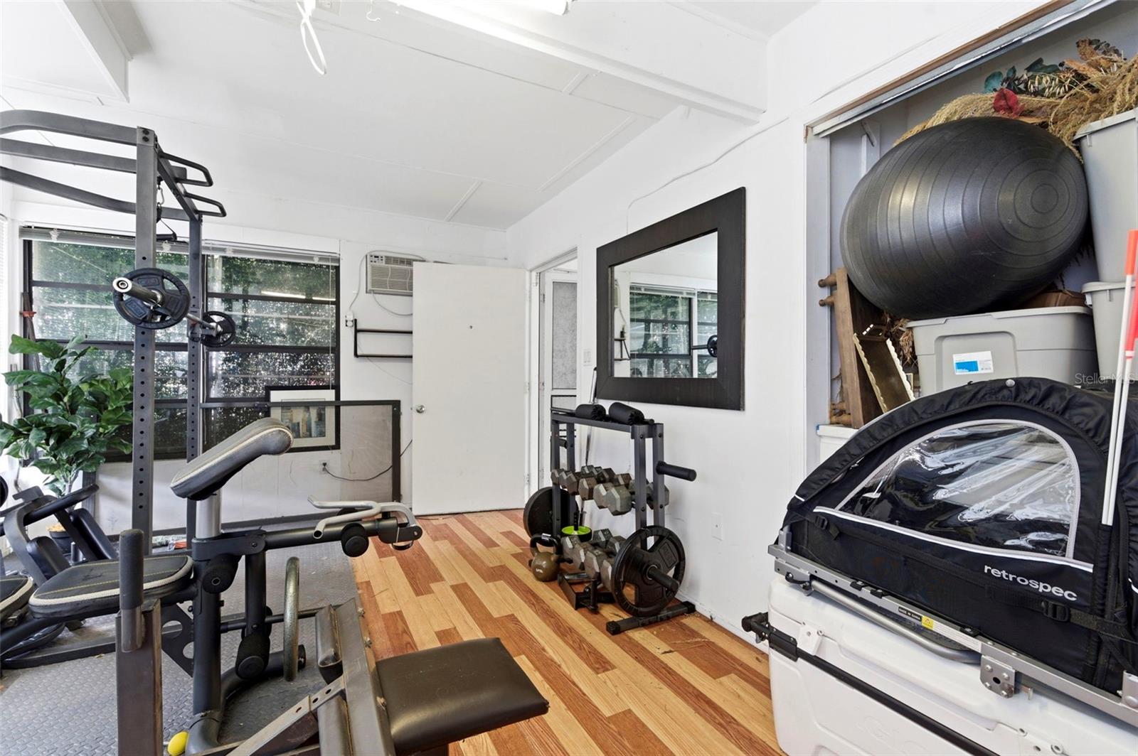 ACREAGE - Residential Income