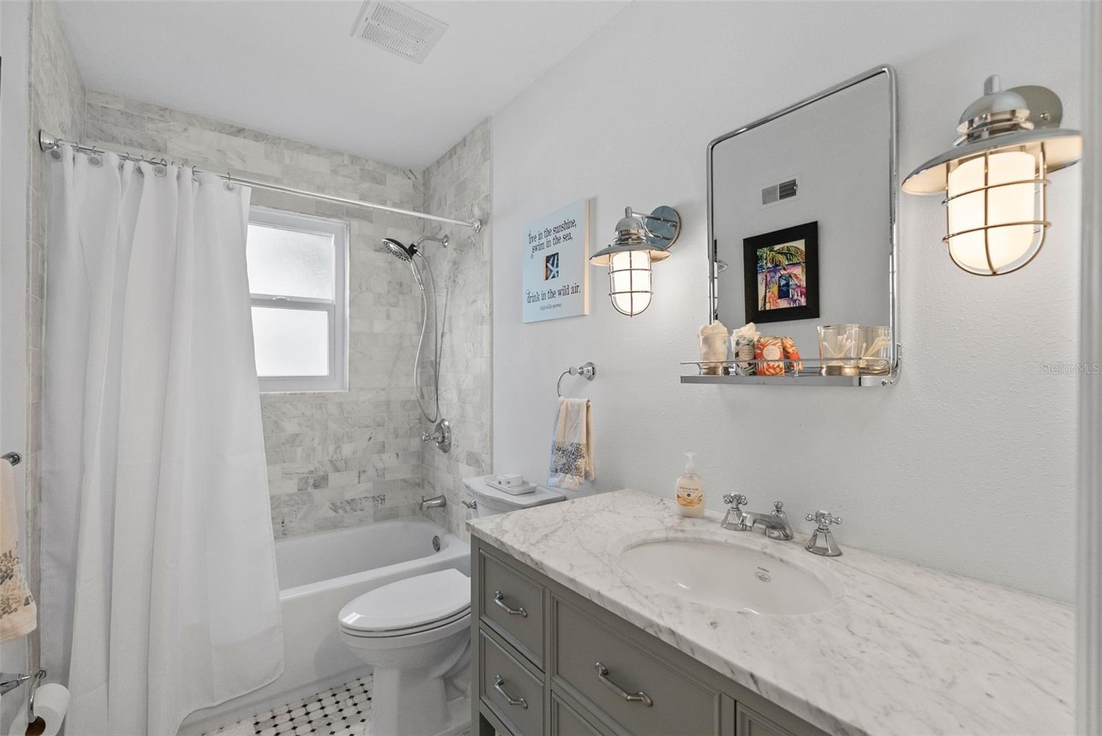 TIERRA VERDE UNIT 1 - Residential